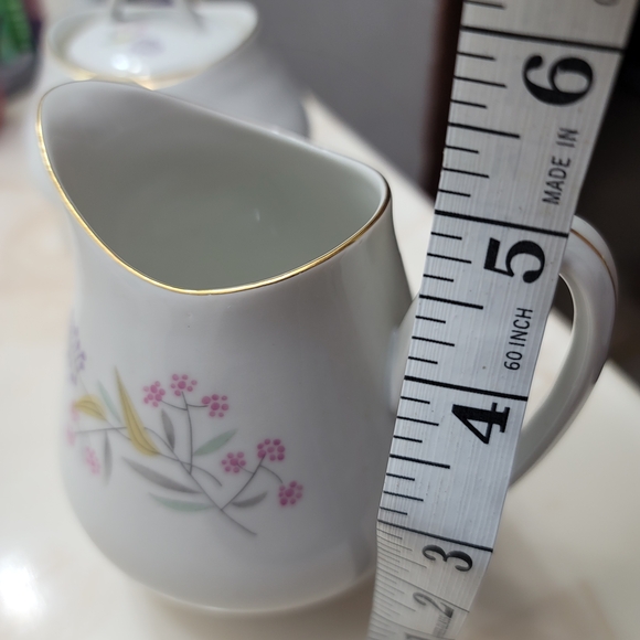 RARE. Bavaria Fine China Sugar and Creamer with Lid. Floral, White with Gold Set - Picture 9 of 16